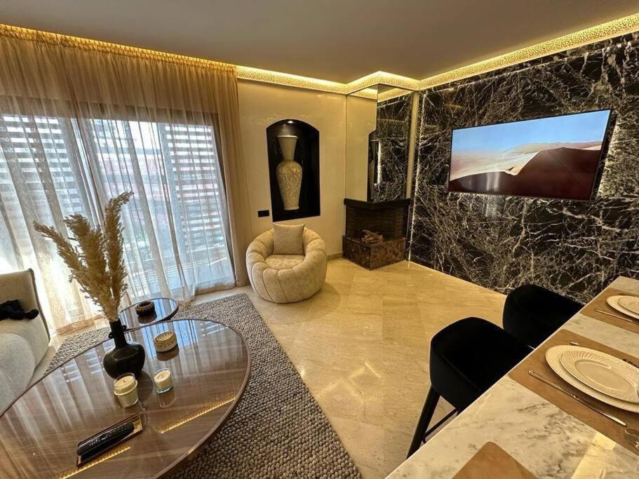 Centre Zara 2br Appartement *
